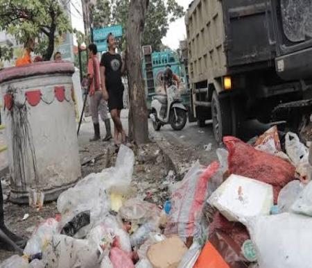 Ilustrasi kinerja LPS dalam angkut sampah di Pekanbaru mulai kurang maksimal (foto/int)